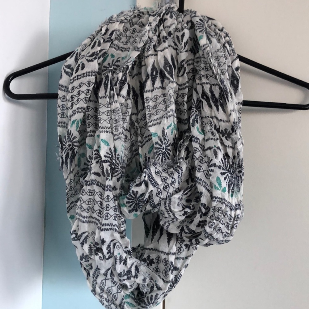 Loft infinity scarf